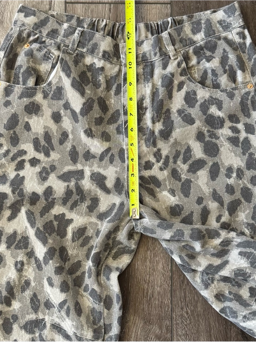 Like Love Animal Print Barrel Jeans Wo’s MEDIUM Baggy Wide Leg Pants High-Rise - Picture 3 of 15